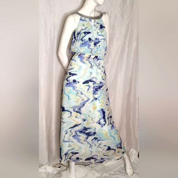 Vince Camuto Long Formal Dress Sz 4 Wedding Party - Picture 1 of 16